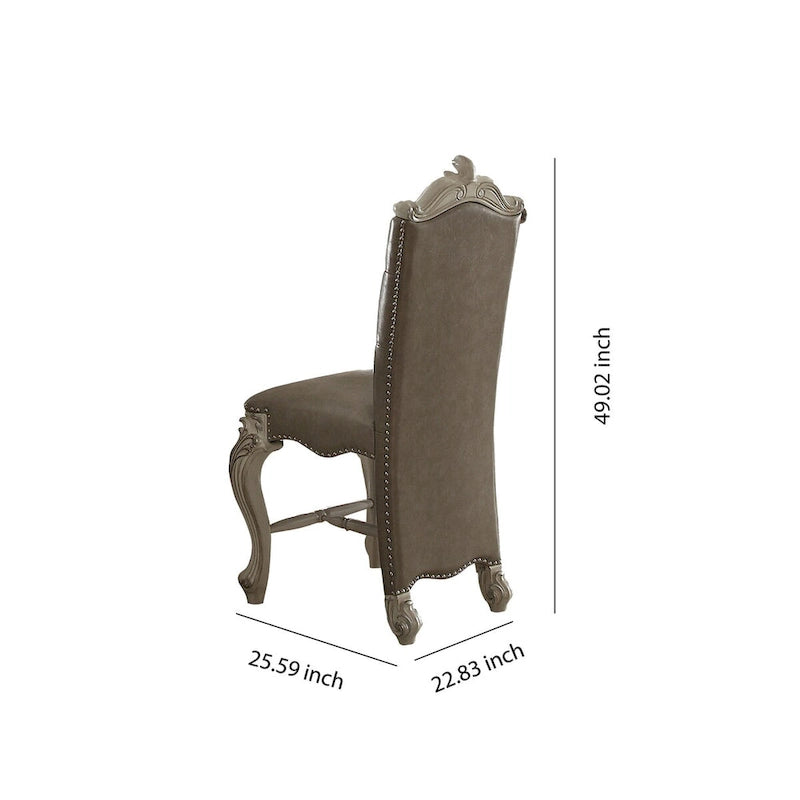 Sedia in legno rivestita in finta pelle, ad altezza bancone, con finiture a borchie, grigia e bianca, set da due